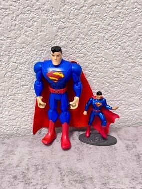Superhero Action Figure Toy with Red Cape - Blue / Red Superman